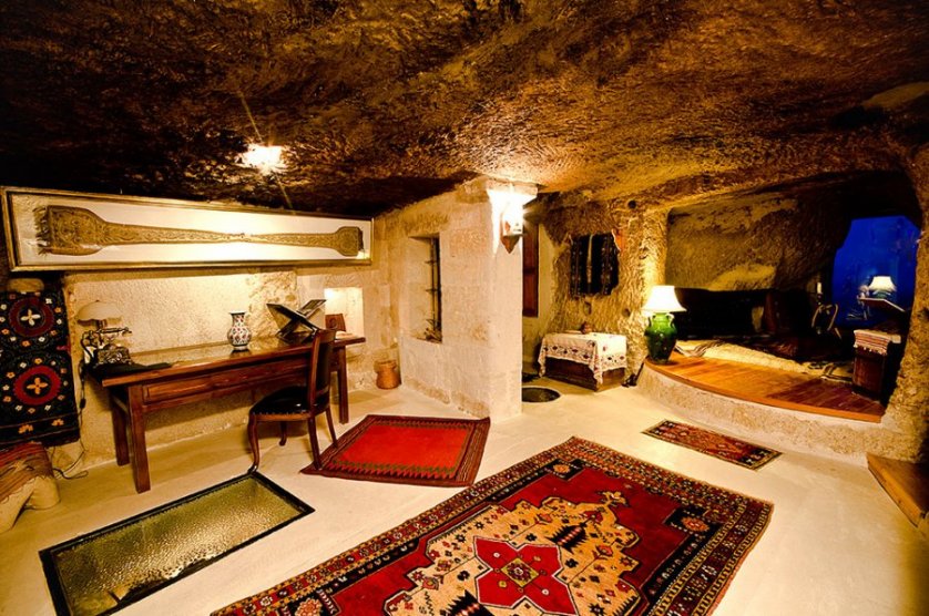 Sultan's Cave Suite